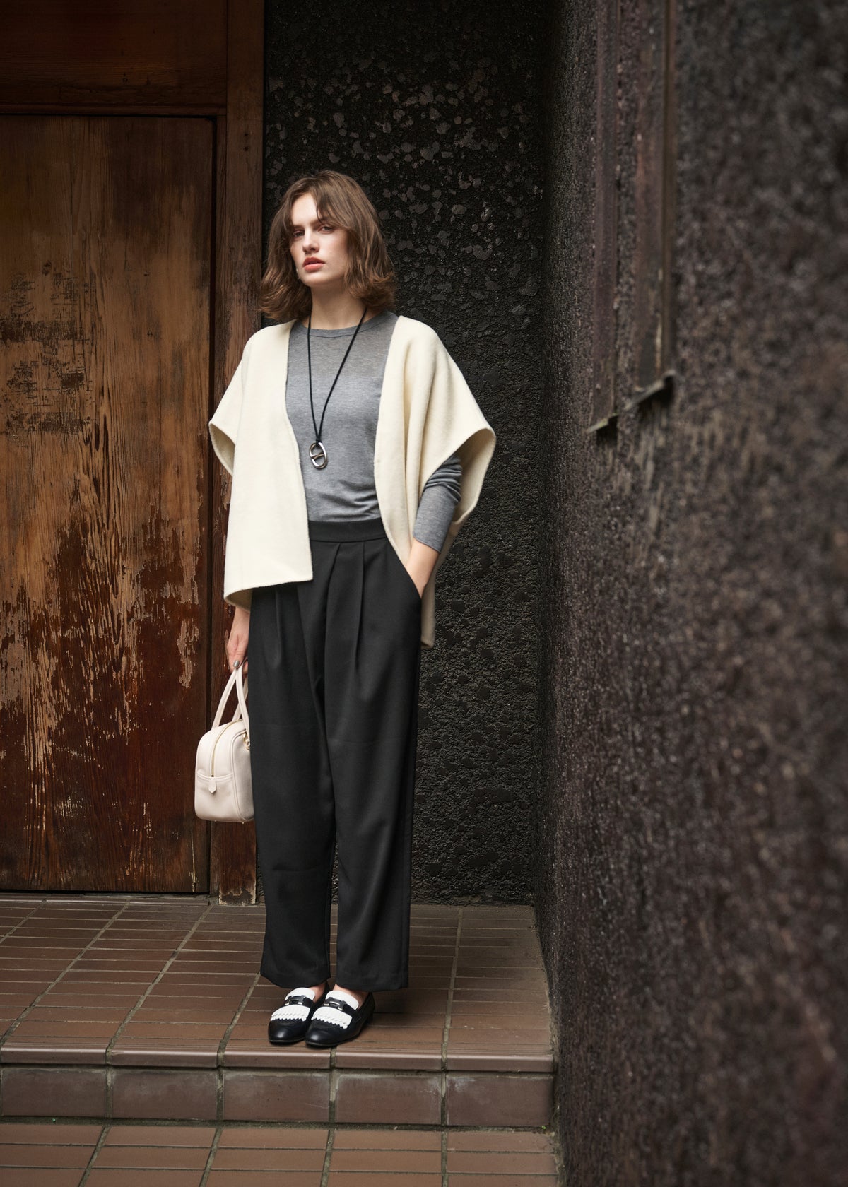 Back Tuck Wool Vest