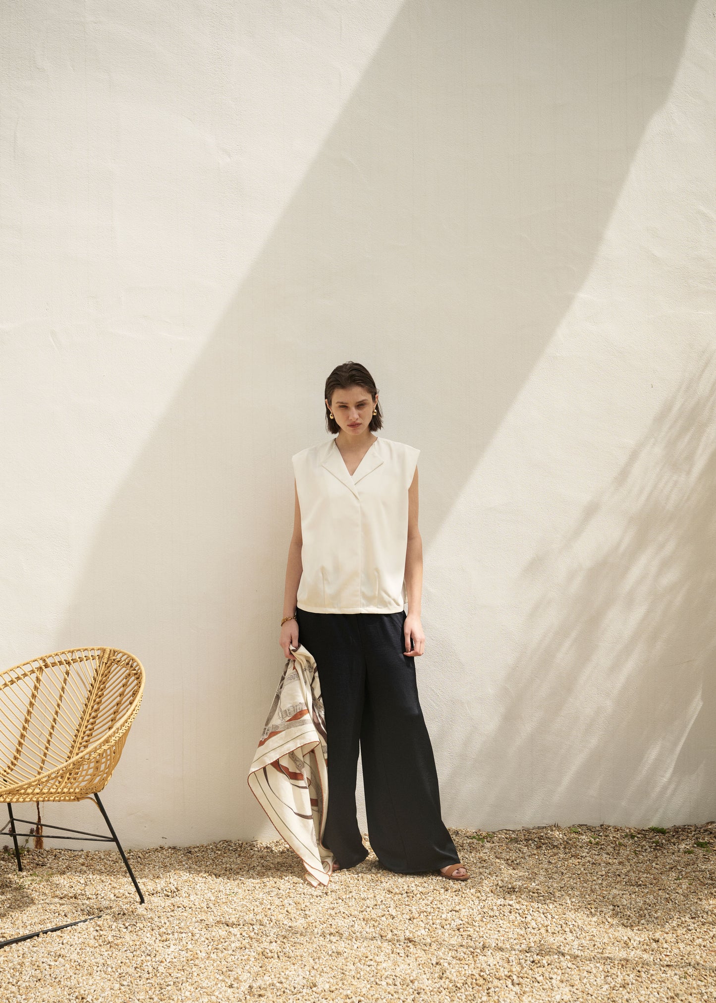 2way Collar Sleeveless Blouse