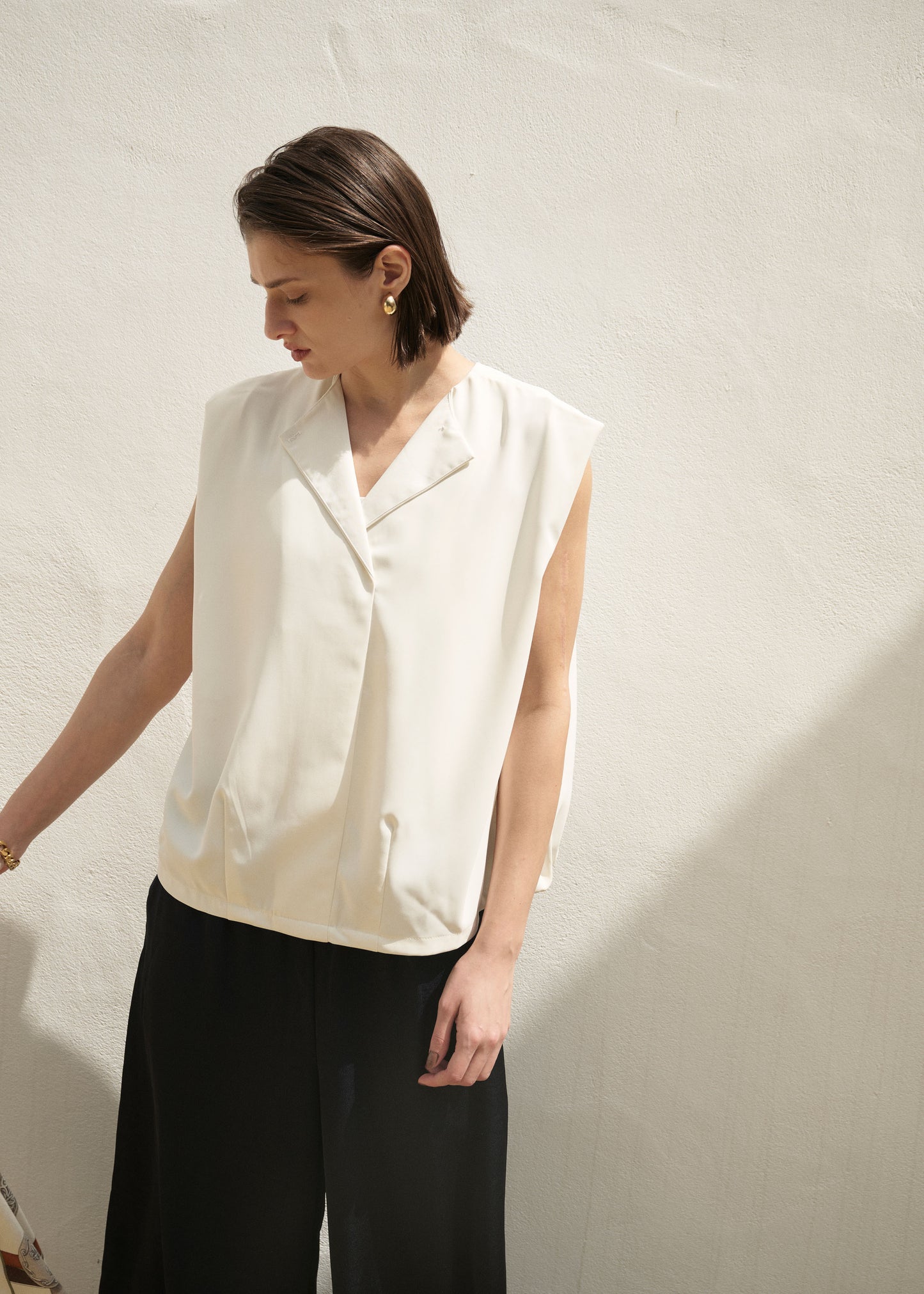 2way Collar Sleeveless Blouse