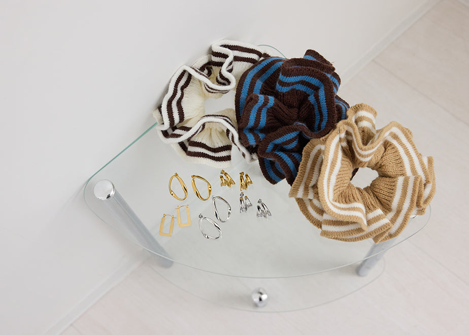 Bicolor Knit Chouchou