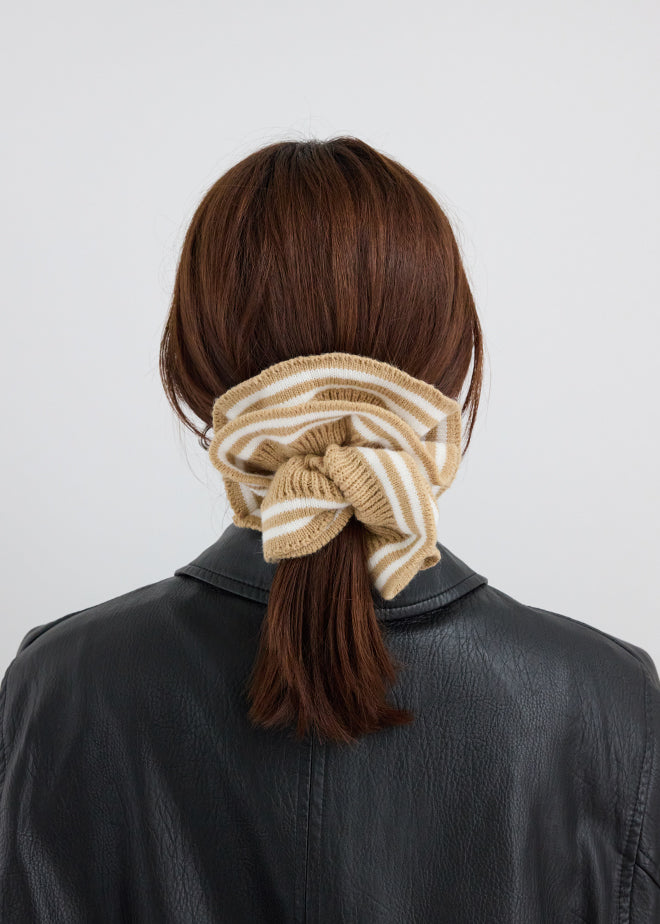 Bicolor Knit Chouchou